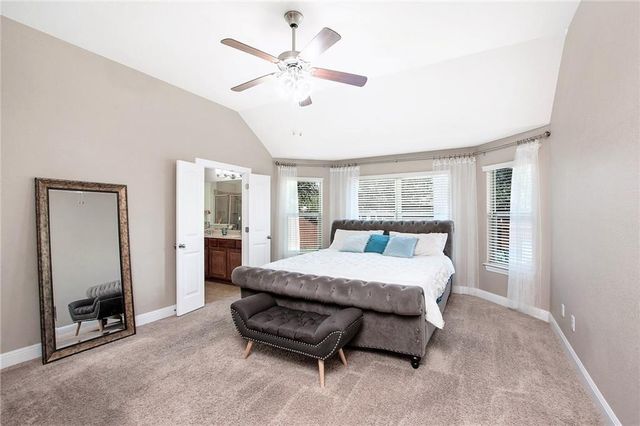 113 Wallin Farms DR, Hutto, TX 78634