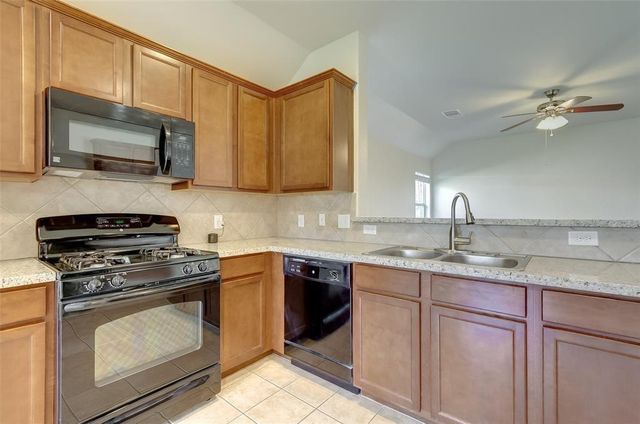 8731 Sunny Gallop Drive, Tomball, TX 77375