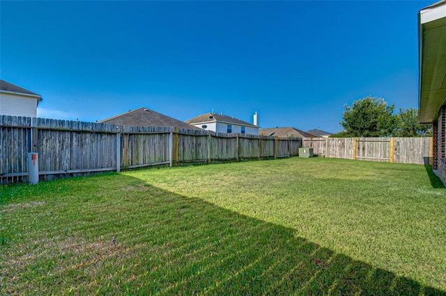 8731 Sunny Gallop Drive, Tomball, TX 77375