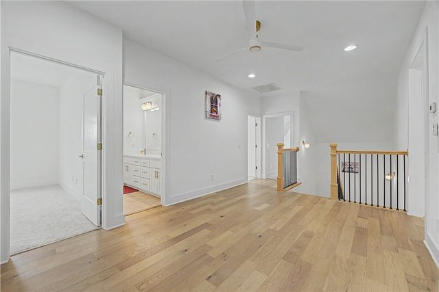 1302 Clarendon Avenue, Bentonville, AR 72713