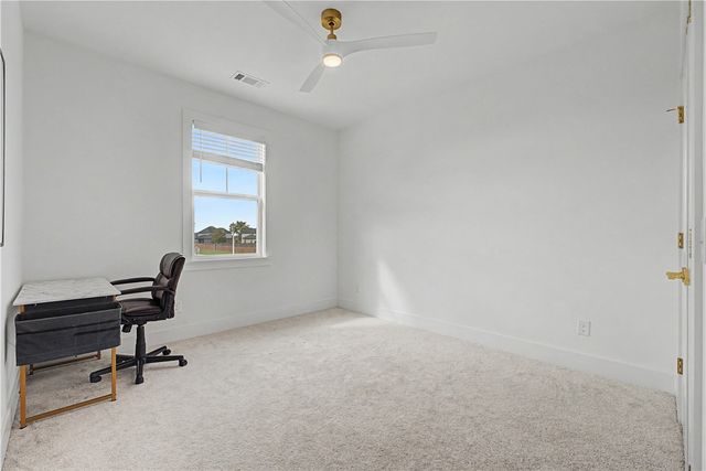 1302 Clarendon Avenue, Bentonville, AR 72713