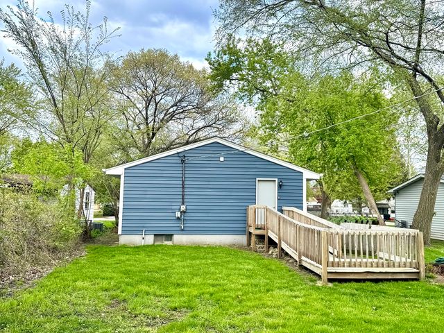 1224 Landon Avenue, Winthrop Harbor, IL 60096
