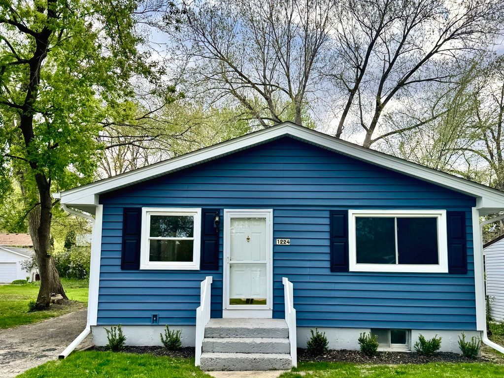 1224 Landon Avenue, Winthrop Harbor, IL 60096