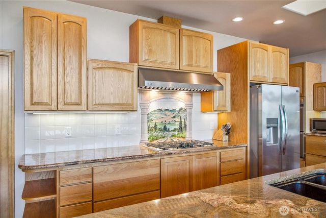 8151 E Seaview Drive, Port Orchard, WA 98366