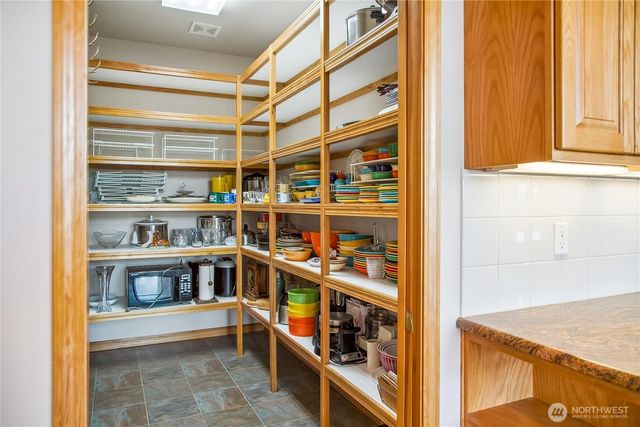 8151 E Seaview Drive, Port Orchard, WA 98366