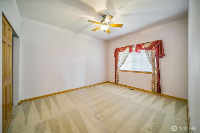 8151 E Seaview Drive, Port Orchard, WA 98366