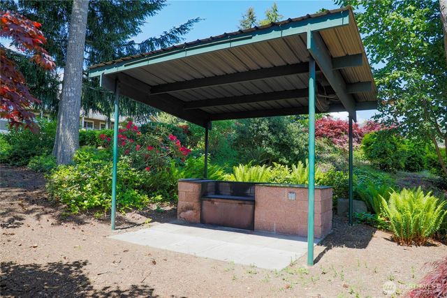 8151 E Seaview Drive, Port Orchard, WA 98366