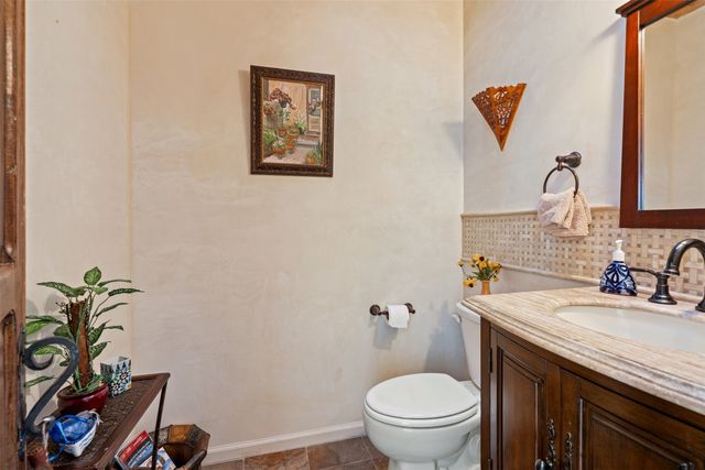 54 Calle Alexia, Santa Fe, NM 87508