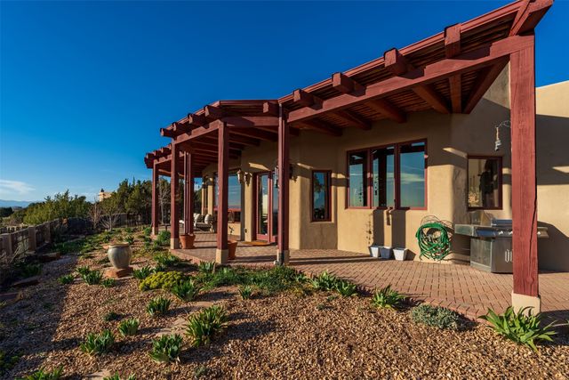 54 Calle Alexia, Santa Fe, NM 87508