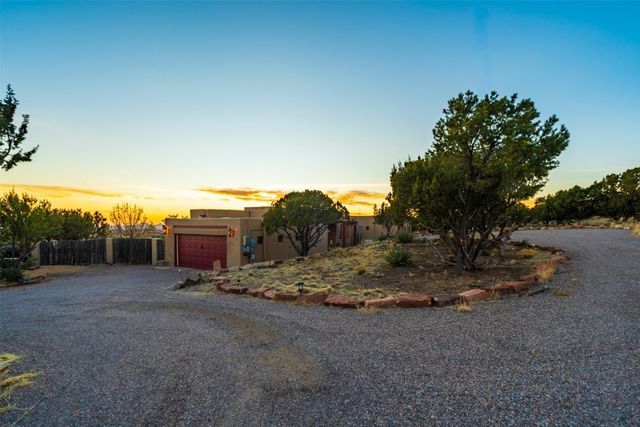 54 Calle Alexia, Santa Fe, NM 87508