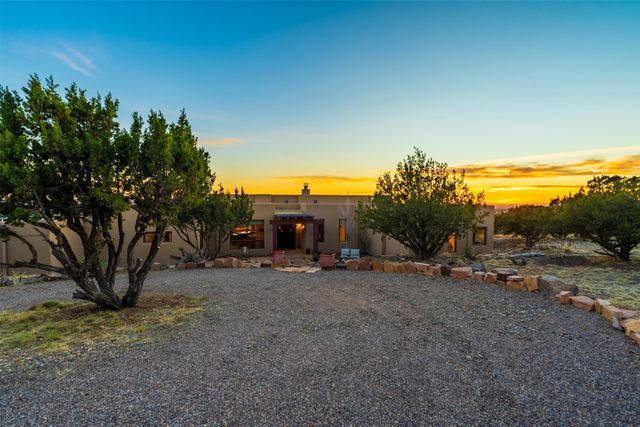54 Calle Alexia, Santa Fe, NM 87508