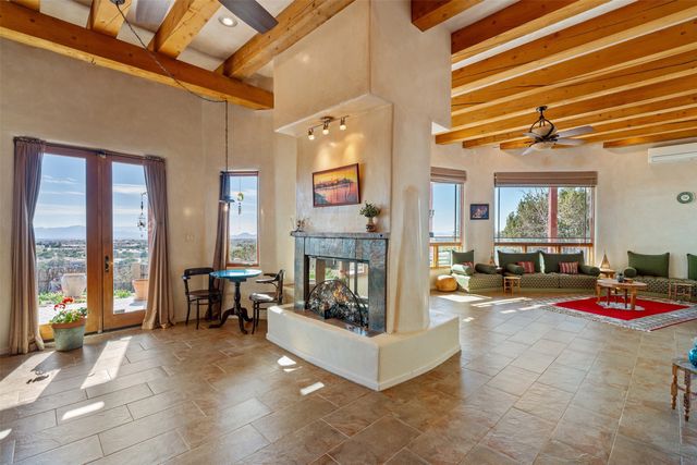 54 Calle Alexia, Santa Fe, NM 87508