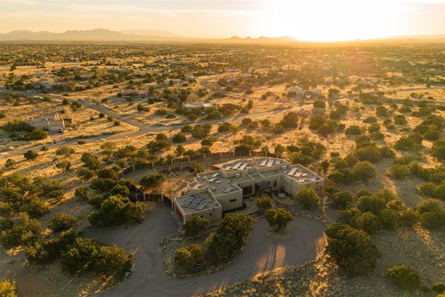 54 Calle Alexia, Santa Fe, NM 87508