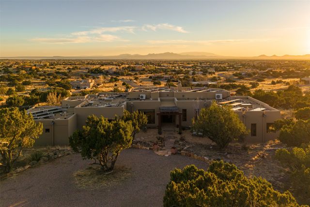 54 Calle Alexia, Santa Fe, NM 87508