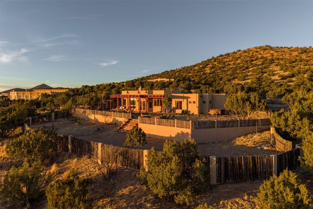 54 Calle Alexia, Santa Fe, NM 87508