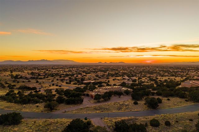 54 Calle Alexia, Santa Fe, NM 87508