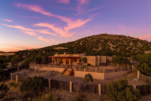 54 Calle Alexia, Santa Fe, NM 87508