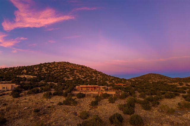 54 Calle Alexia, Santa Fe, NM 87508