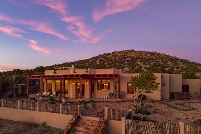 54 Calle Alexia, Santa Fe, NM 87508