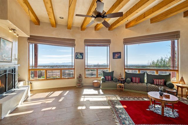 54 Calle Alexia, Santa Fe, NM 87508