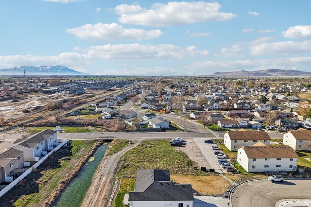 541 S 400 W, Tremonton, UT 84337
