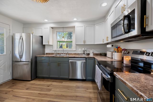 123 Smith Street, Middletown, CT 06457