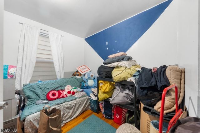 717 Mckinley St, Elizabeth City, NJ 07202