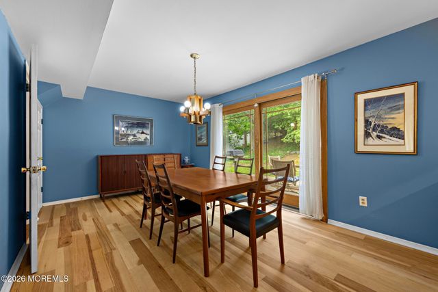 150 Idlebrook Lane, Aberdeen, NJ 07747