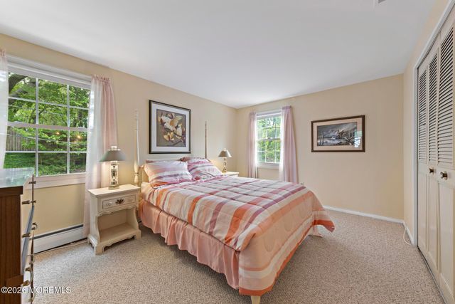 150 Idlebrook Lane, Aberdeen, NJ 07747