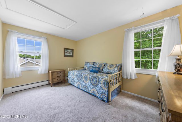 150 Idlebrook Lane, Aberdeen, NJ 07747