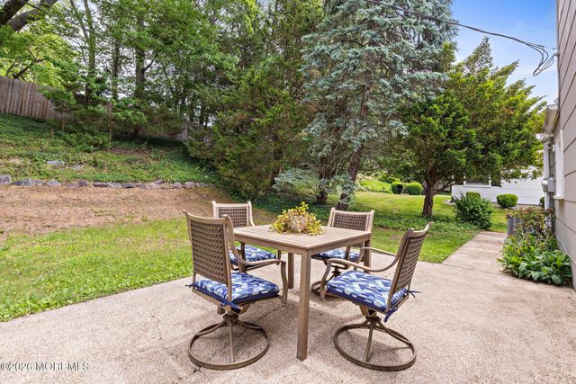 150 Idlebrook Lane, Aberdeen, NJ 07747
