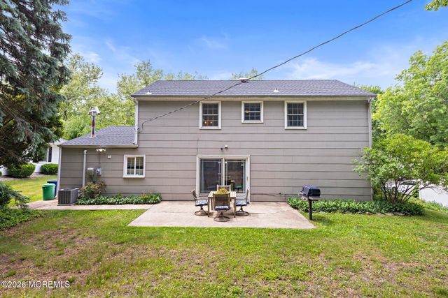 150 Idlebrook Lane, Aberdeen, NJ 07747