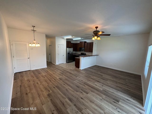 2700 Revolution Street 103, Melbourne, FL 32935