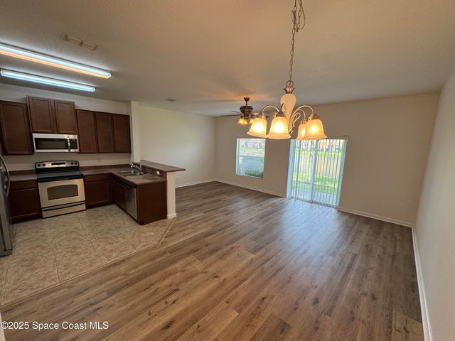 2700 Revolution Street 103, Melbourne, FL 32935