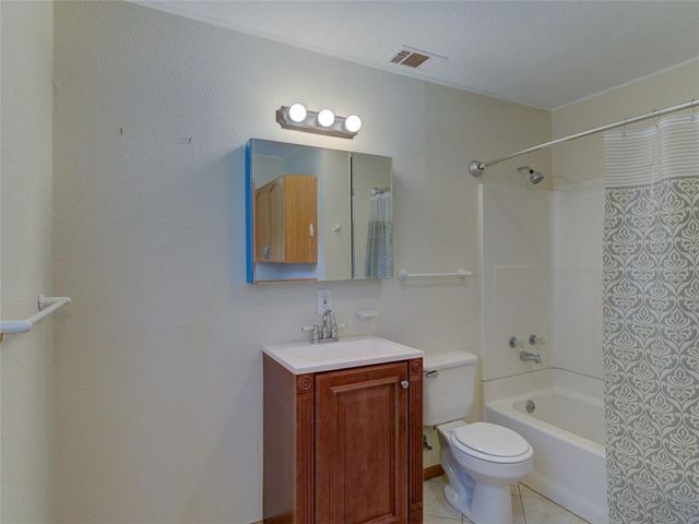1600 San Juan DR, Austin, TX 78733