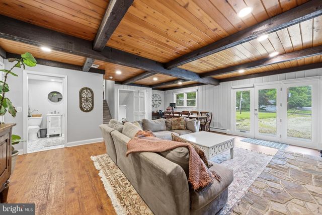 35 CHRISTOPHER MILL RD, Medford, NJ 08055