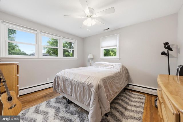 35 CHRISTOPHER MILL RD, Medford, NJ 08055