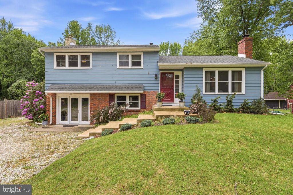 35 CHRISTOPHER MILL RD, Medford, NJ 08055