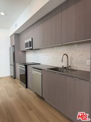 5119 Colfax Avenue 304, Valley Village, CA 91601