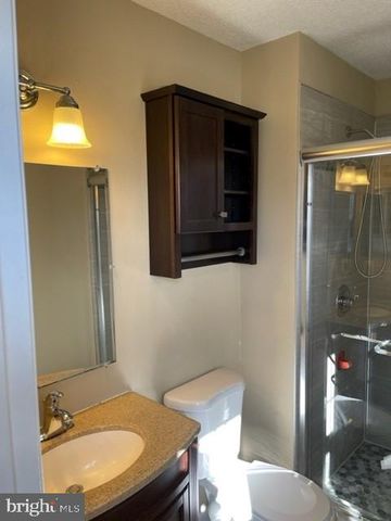 234 E JUNIPER AVE, Sterling, VA 20164