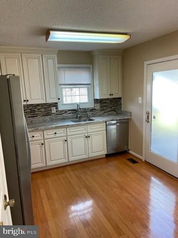 234 E JUNIPER AVE, Sterling, VA 20164