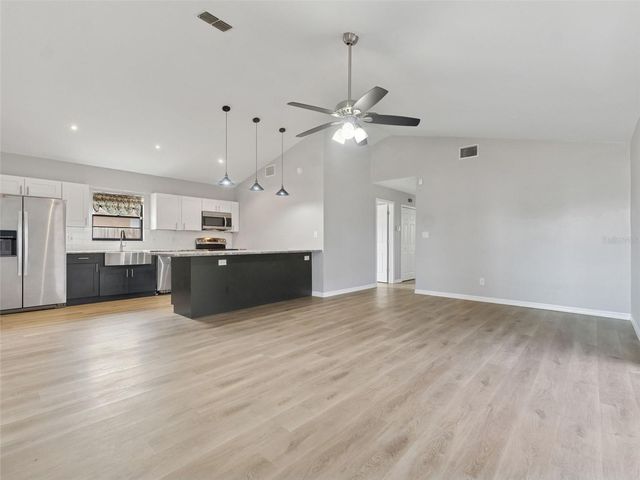 766 91ST AVENUE N, St Petersburg, FL 33702
