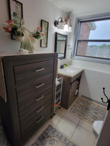 902 N 16th Street, Monett, MO 65708