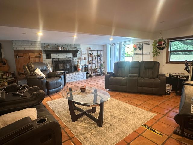 902 N 16th Street, Monett, MO 65708