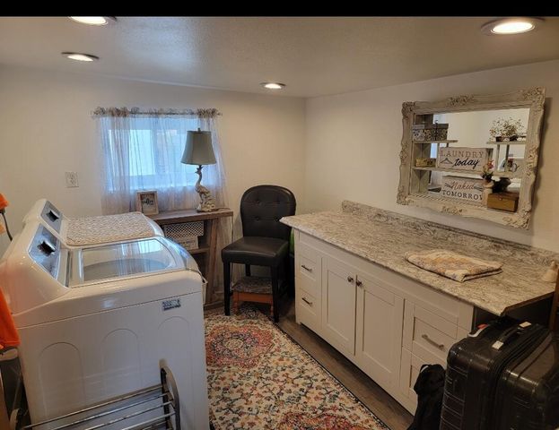 902 N 16th Street, Monett, MO 65708