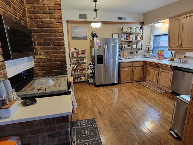 902 N 16th Street, Monett, MO 65708