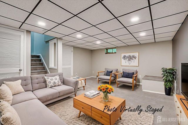 6 Tulip Court, Edison, NJ 08820