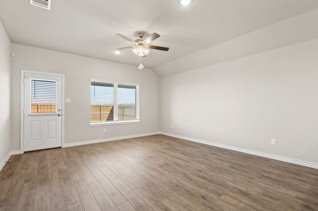 7024 Trestle Street, Fort Worth, TX 76036