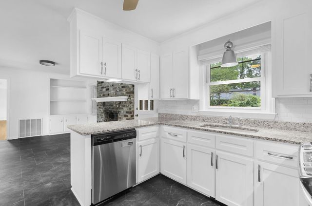 1810 Wedgefield Road, Charleston, SC 29407