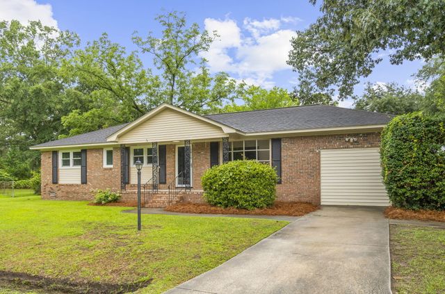 1810 Wedgefield Road, Charleston, SC 29407